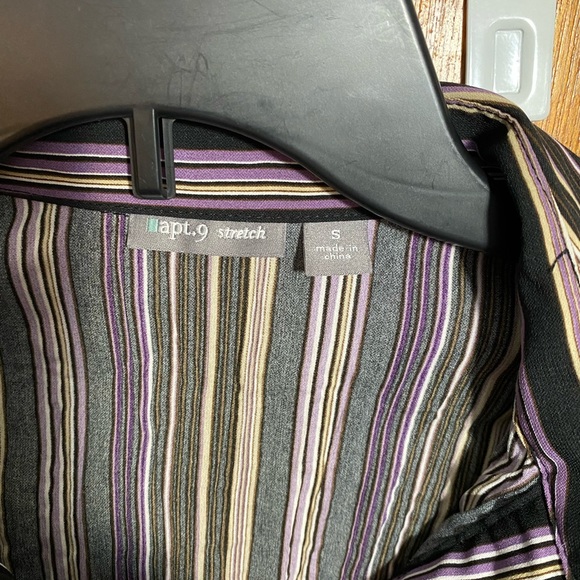 Long sleeve button up blouse, crinkle fabric - Picture 3 of 4